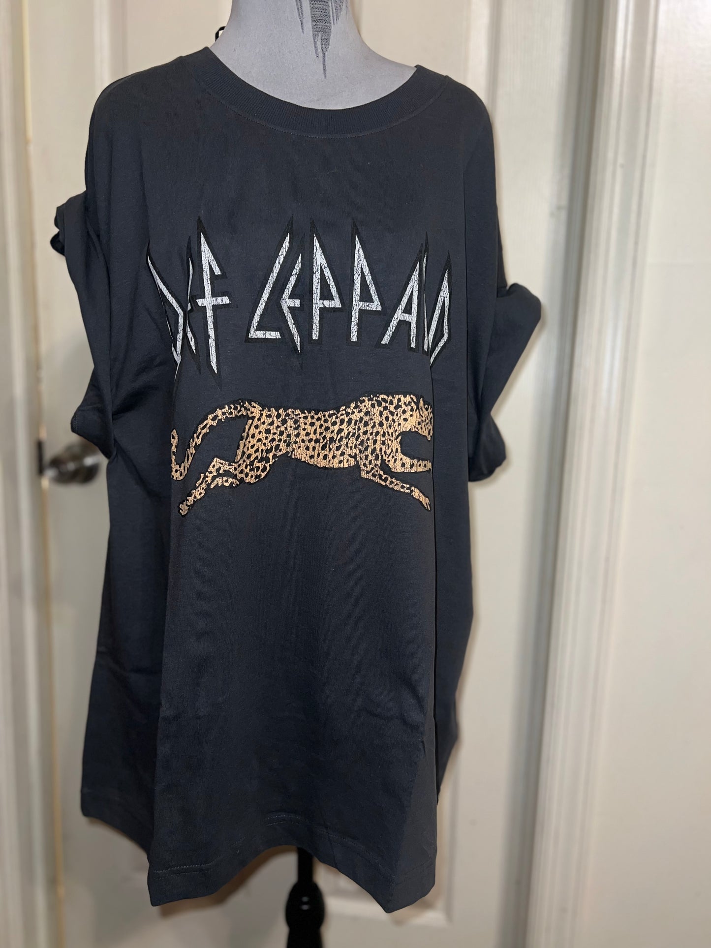 Def Leppard Oversized Distressed Tee