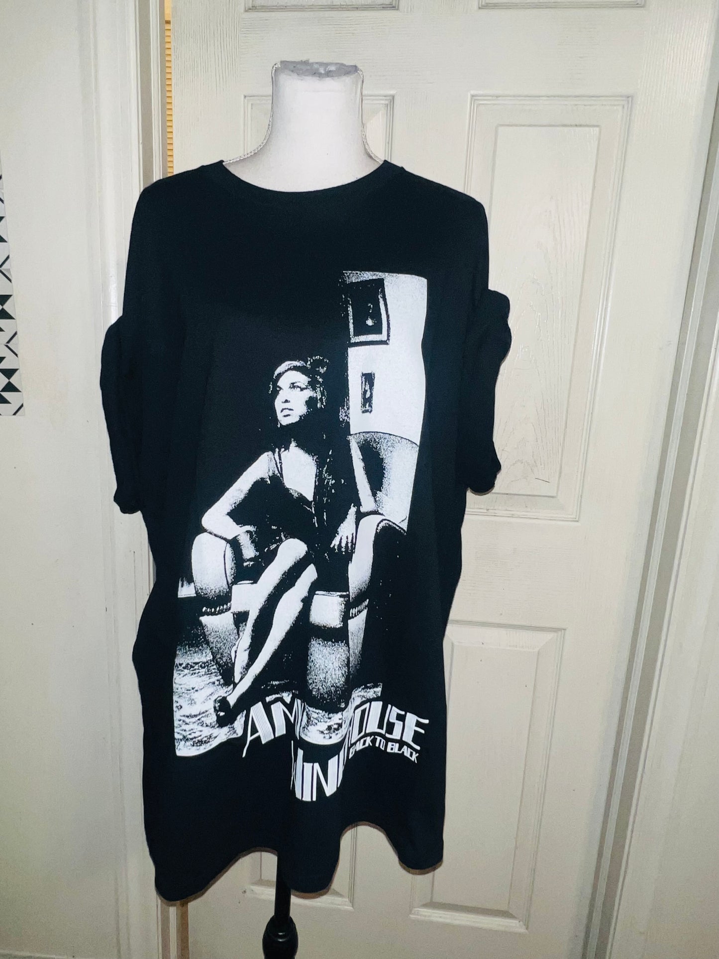 Amy Winehouse Oversized Distressed Tee