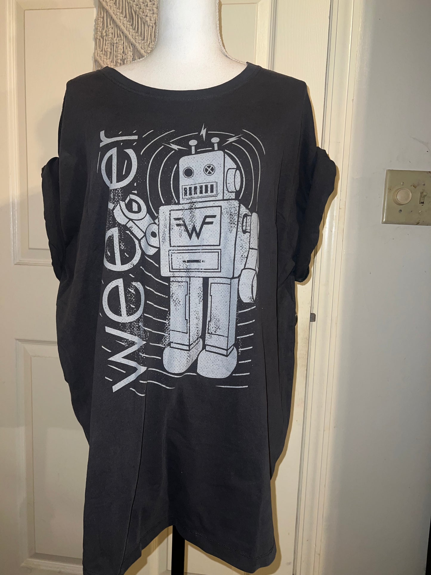 Weezer Oversized Distressed Tee