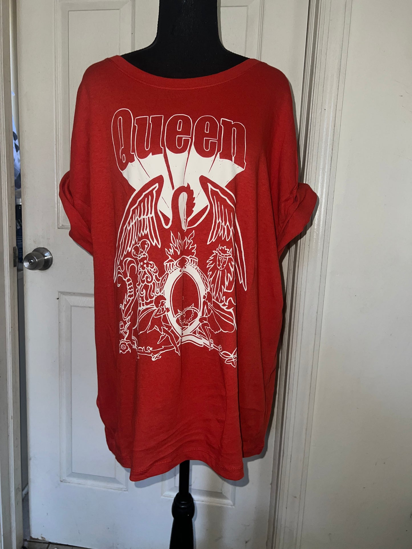 Queen Oversized Distressed Tee