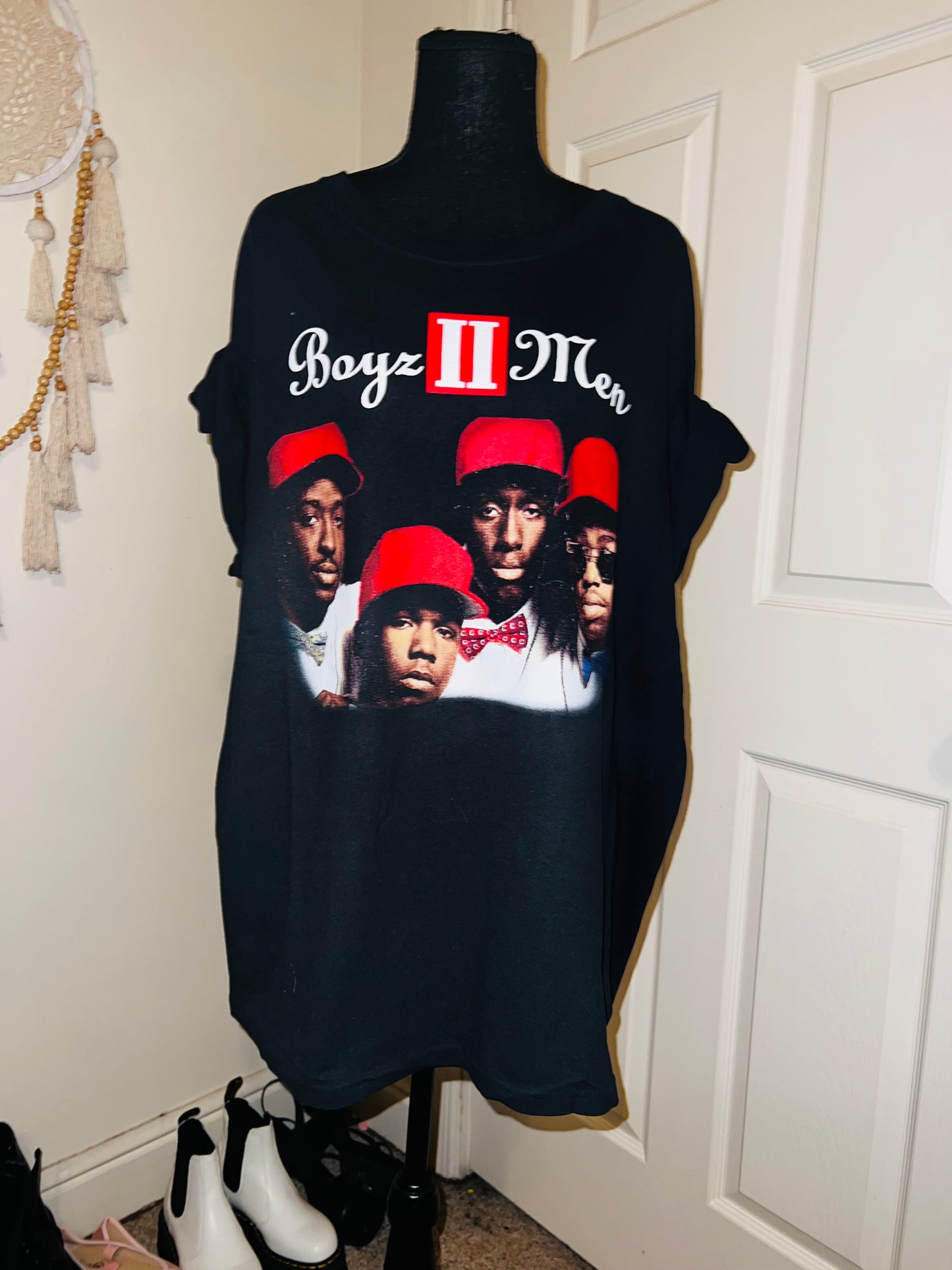 Boyz II Men Oversized Distressed Tee