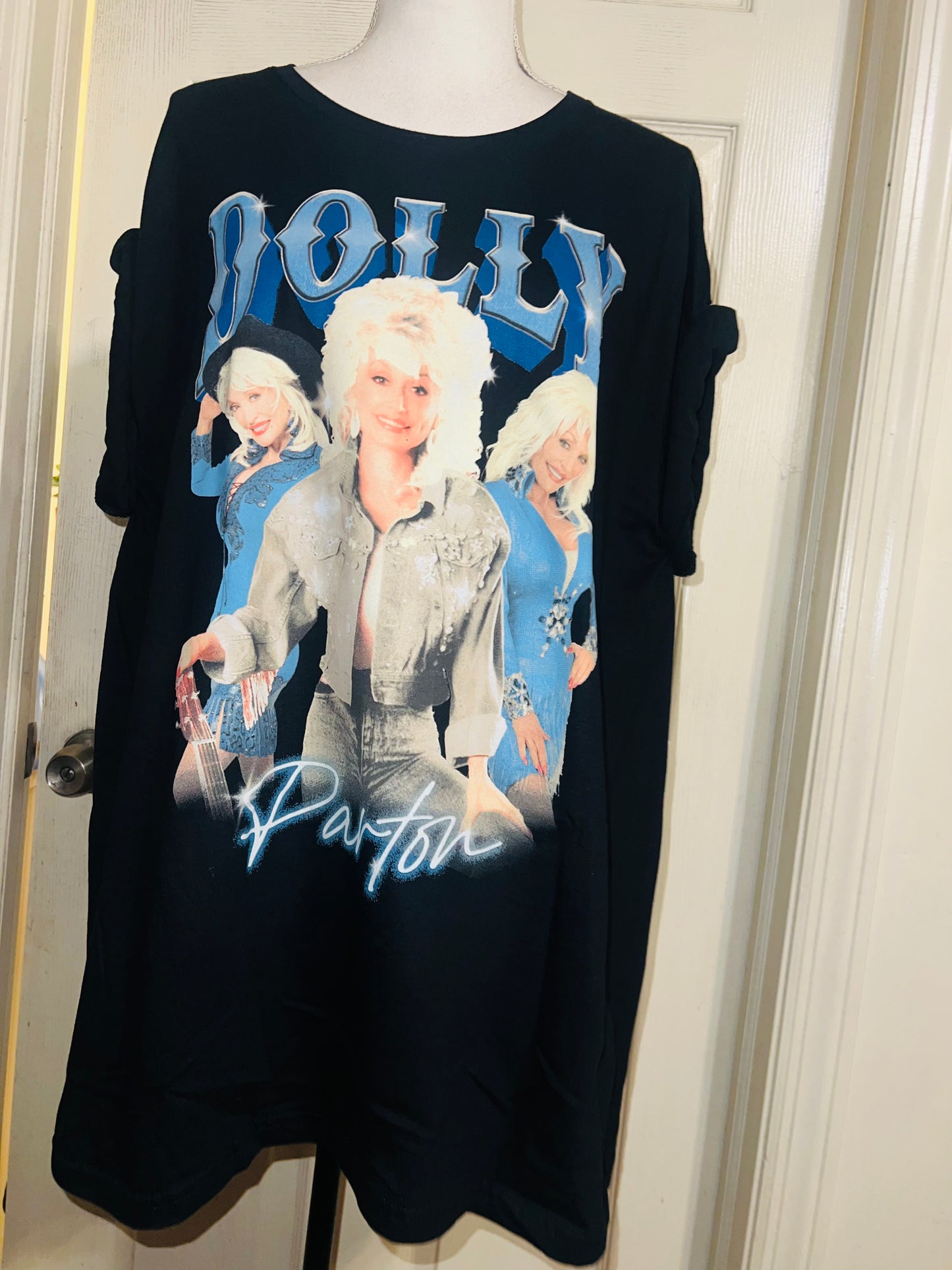 Dolly Parton Oversized Distressed Tee