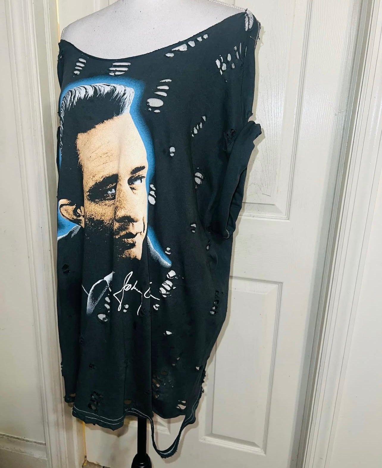 Johnny Cash Oversized Distressed Tee