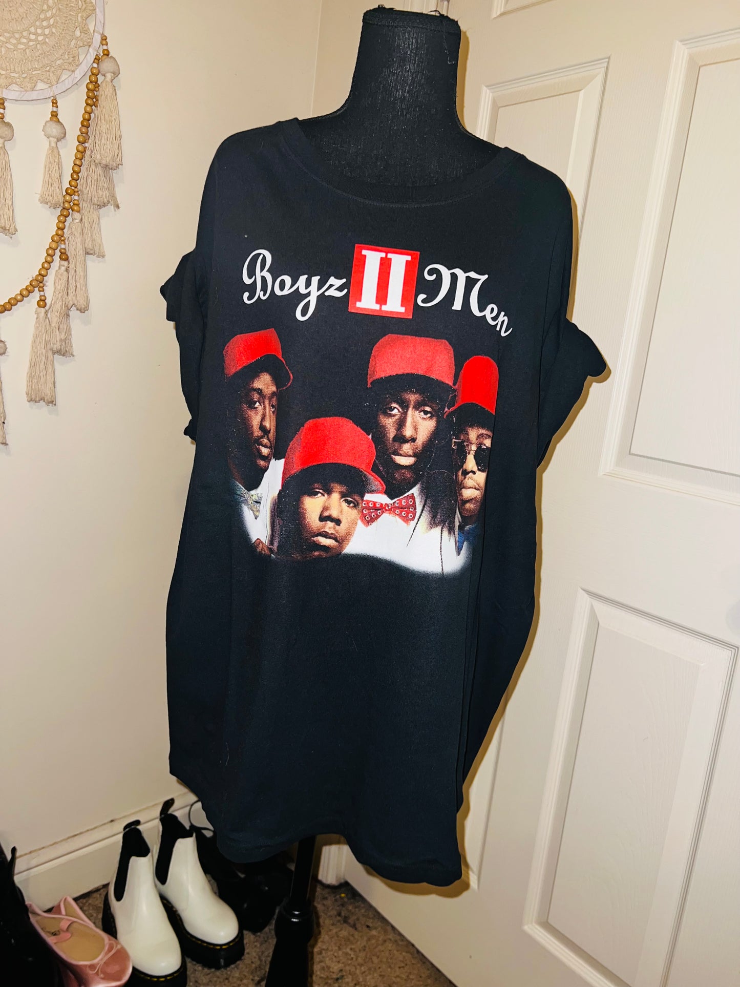 Boyz II Men Oversized Distressed Tee
