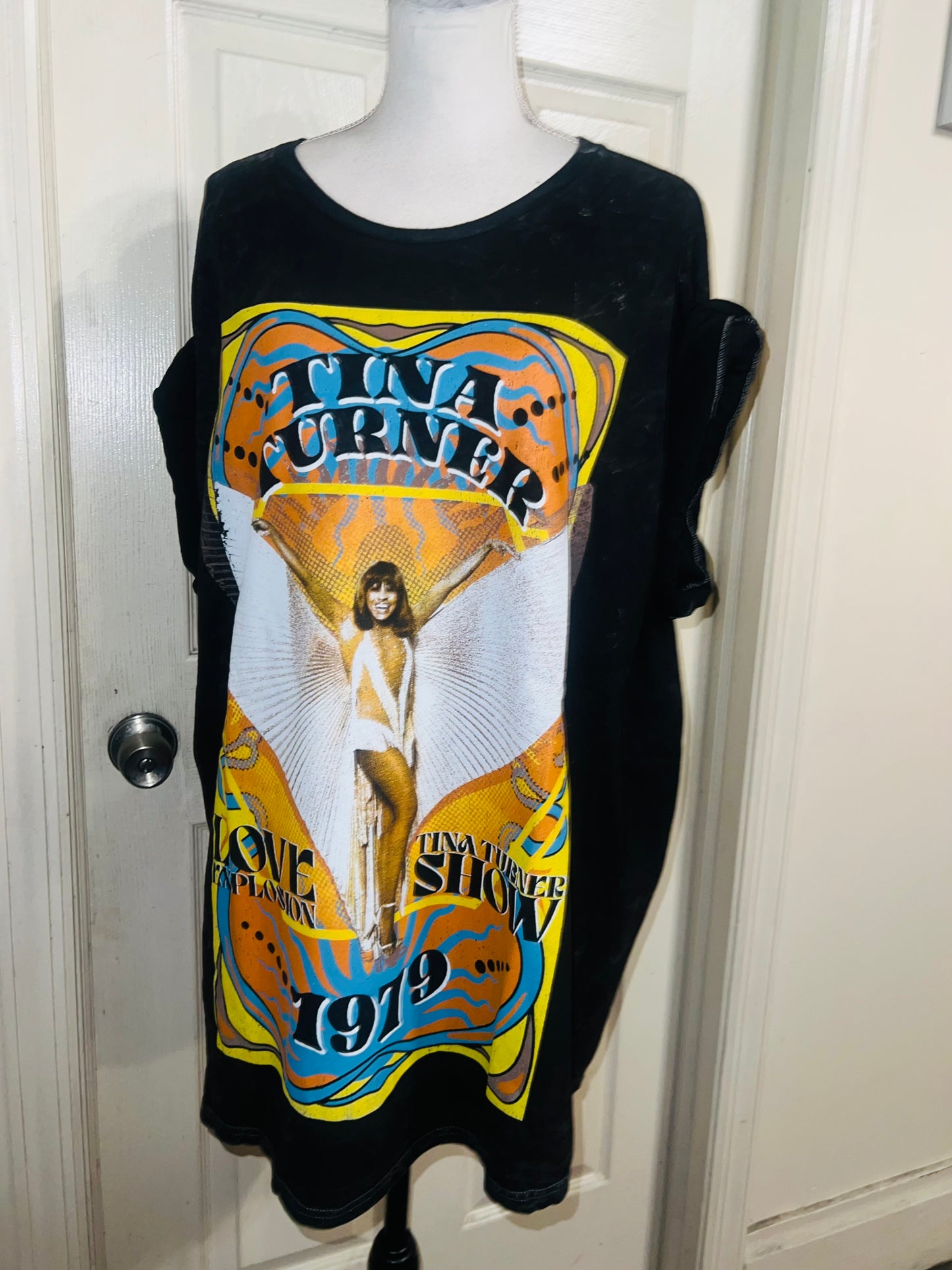 Tina Turner Oversized Distressed Tee