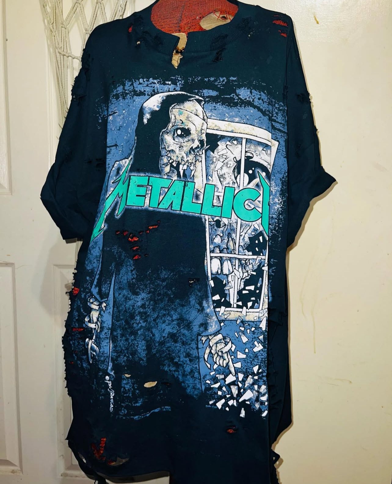 Metallica Oversized Distressed Tee