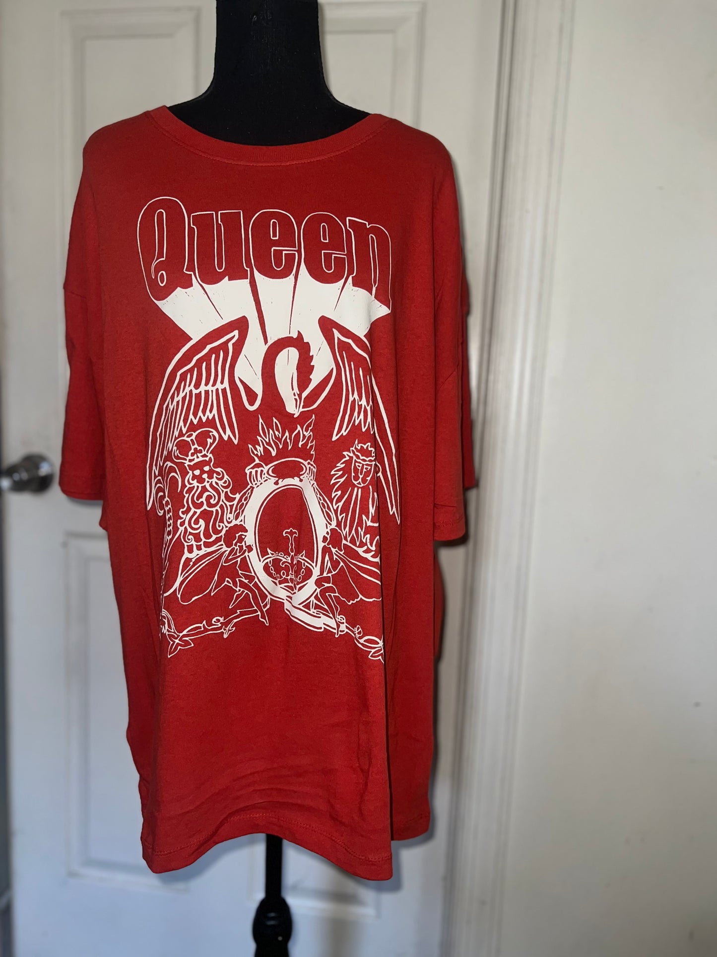 Queen Oversized Distressed Tee