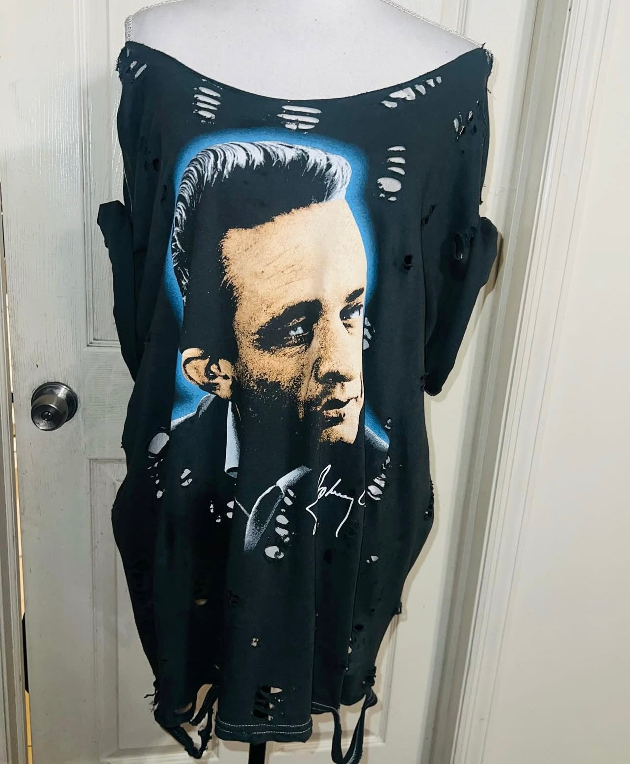 Johnny Cash Oversized Distressed Tee