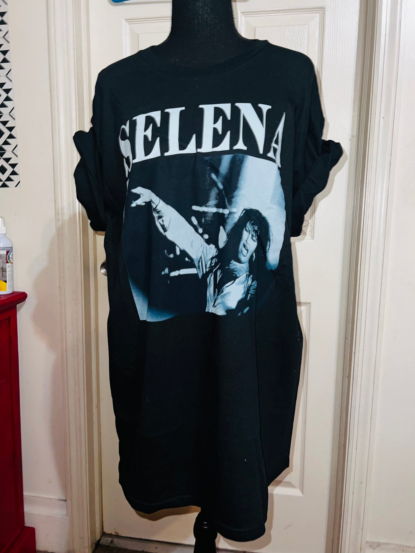 Selena Oversized Distressed Tee