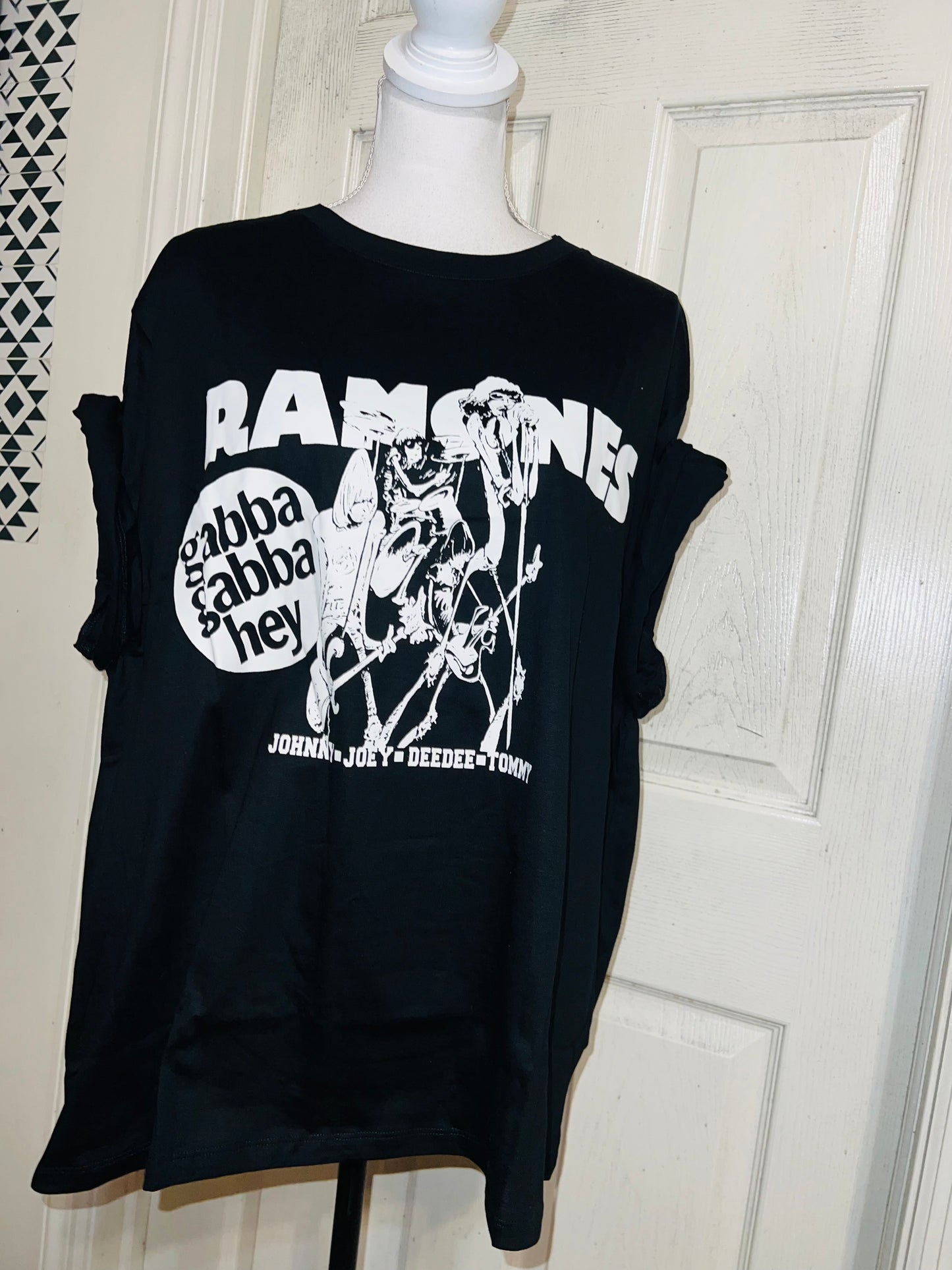 Ramones Oversized Distressed Tee