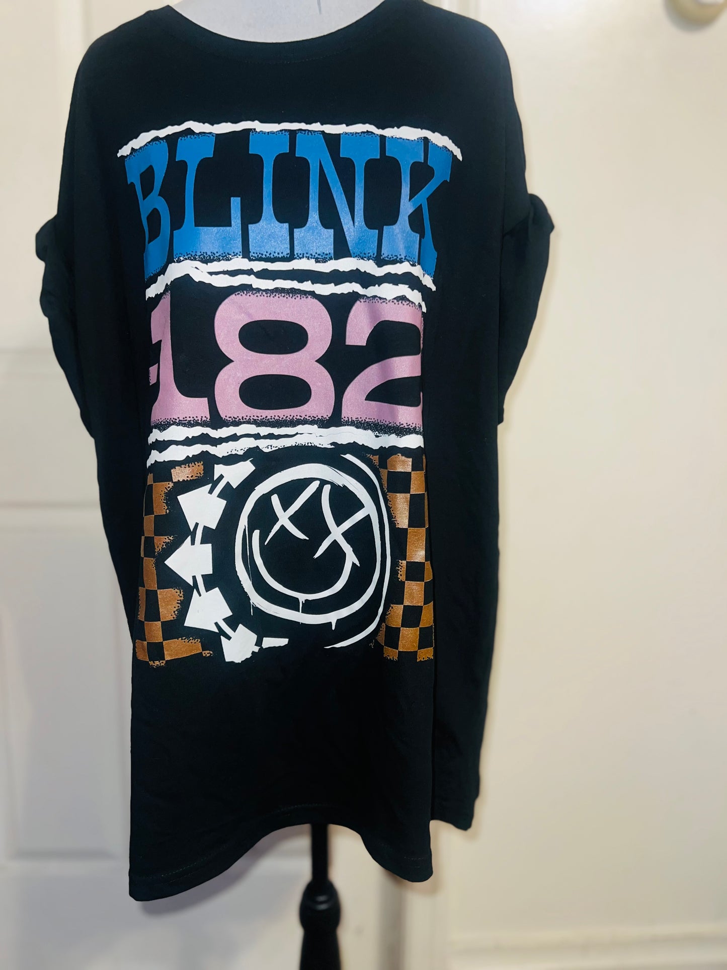 Blink 182 Oversized Distressed Tee