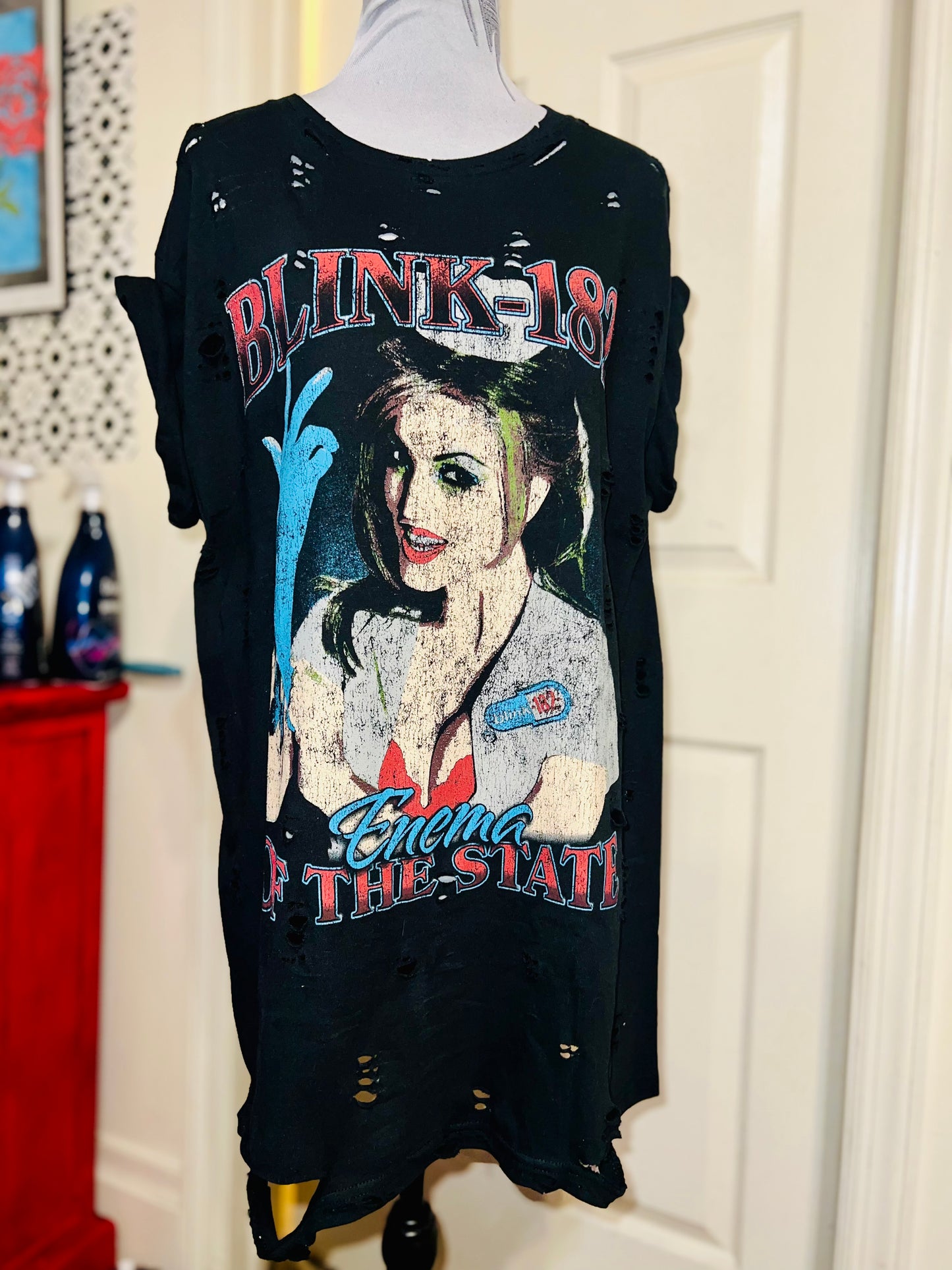 Blink 182 Oversized Distressed Tee