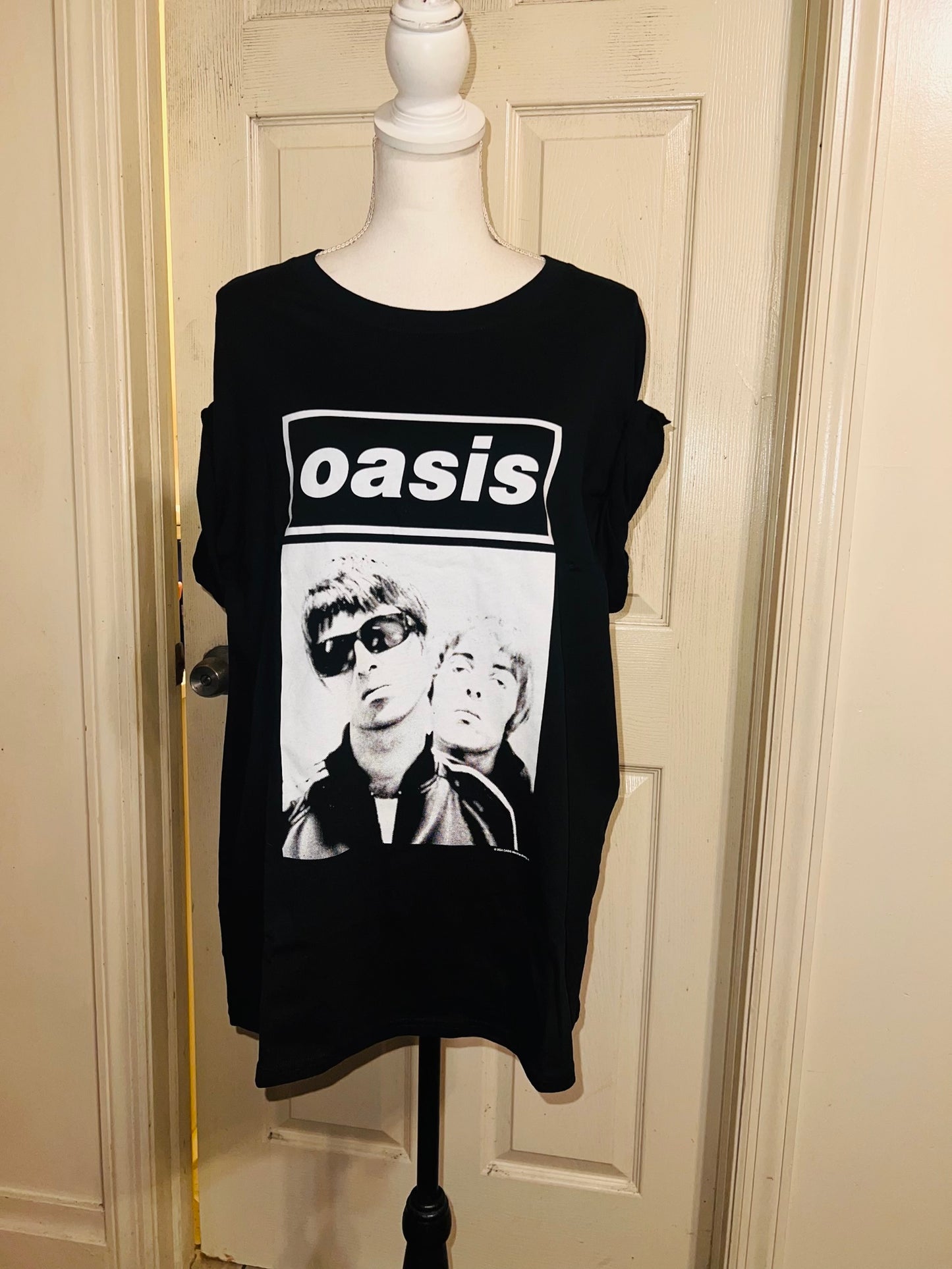 Oasis Oversized Distressed Tee