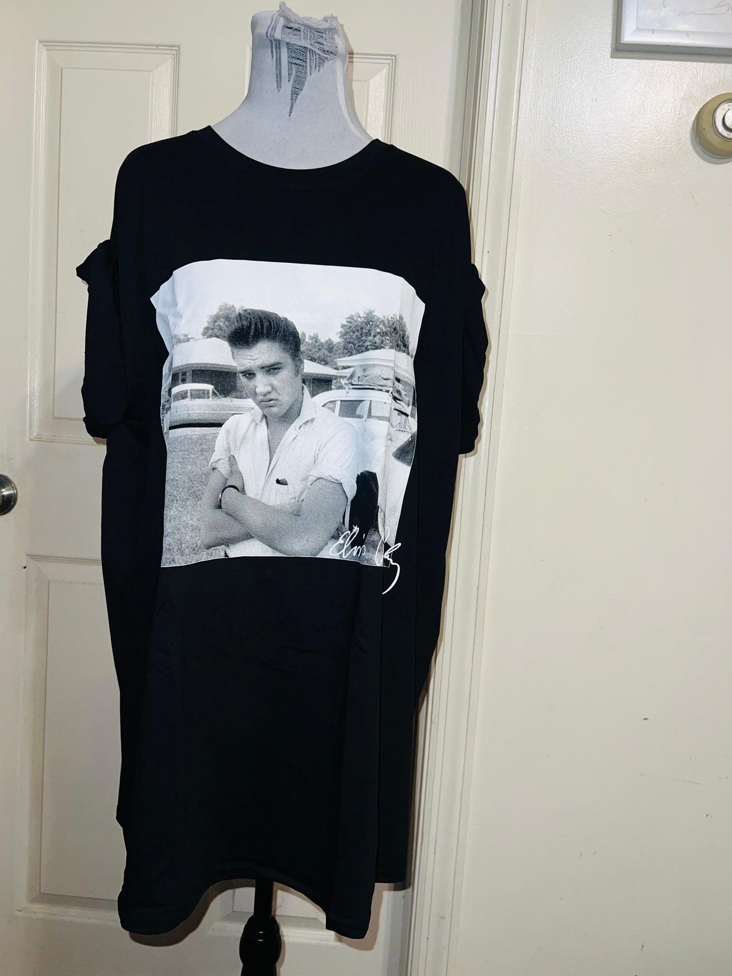 Elvis Presley Oversized Distressed Tee
