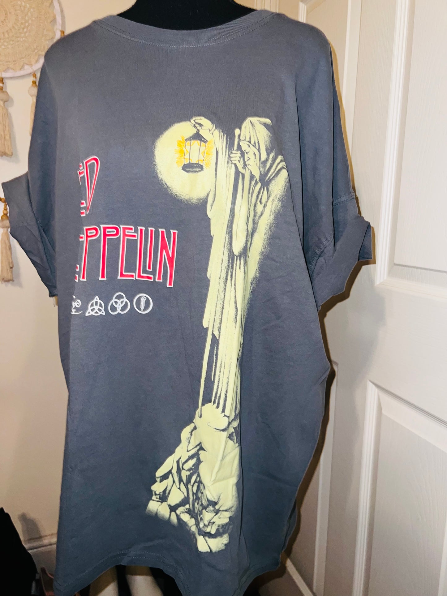 Led Zeppelin Oversized Distressed Tee