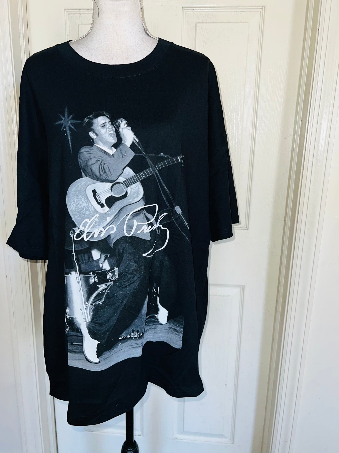 Elvis Presley Oversized Distressed Tee