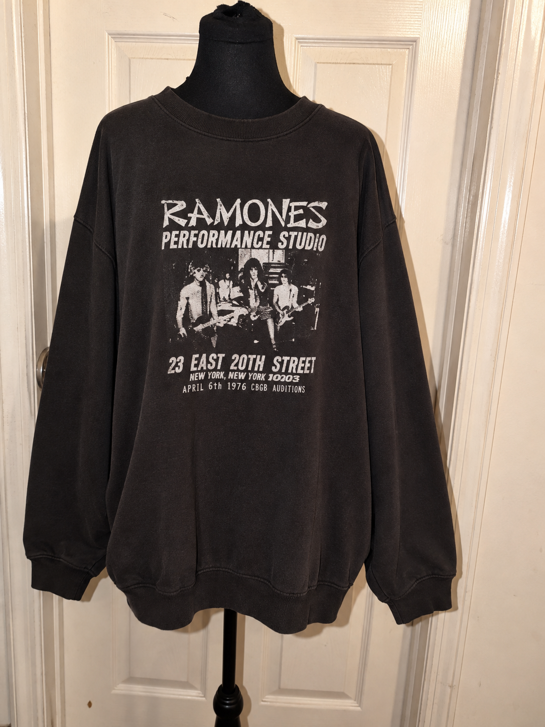 Ramones Oversized Sweatshirt
