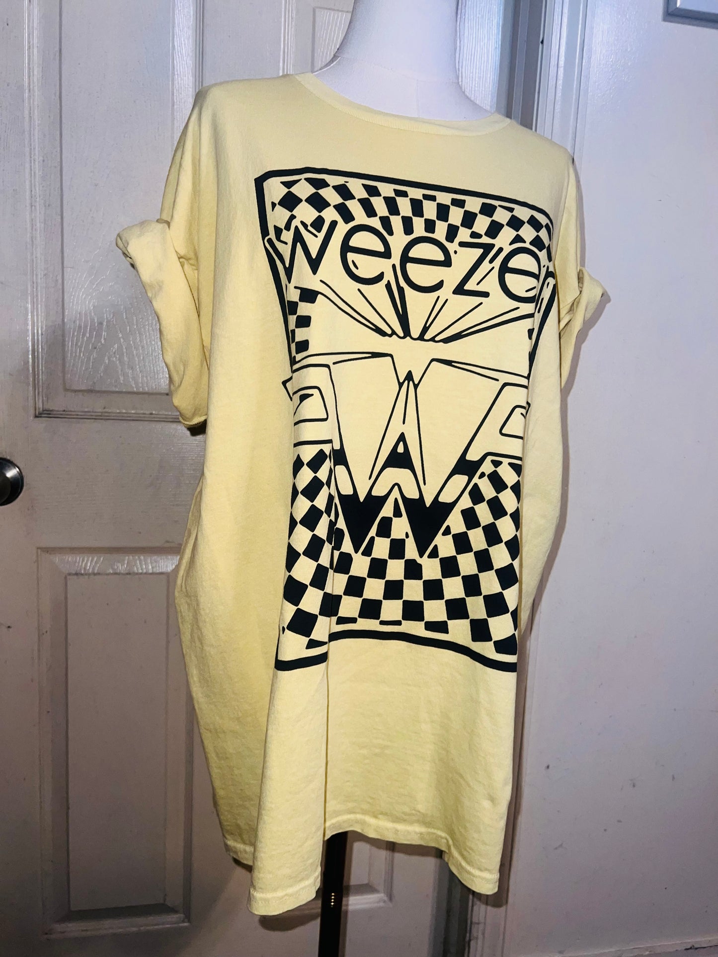 Weezer Oversized Distressed Tee