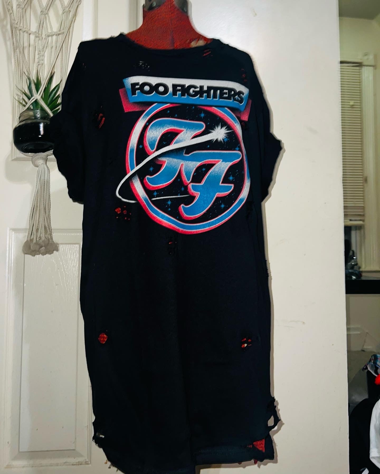 Foo Fighters Oversized Distressed Tee