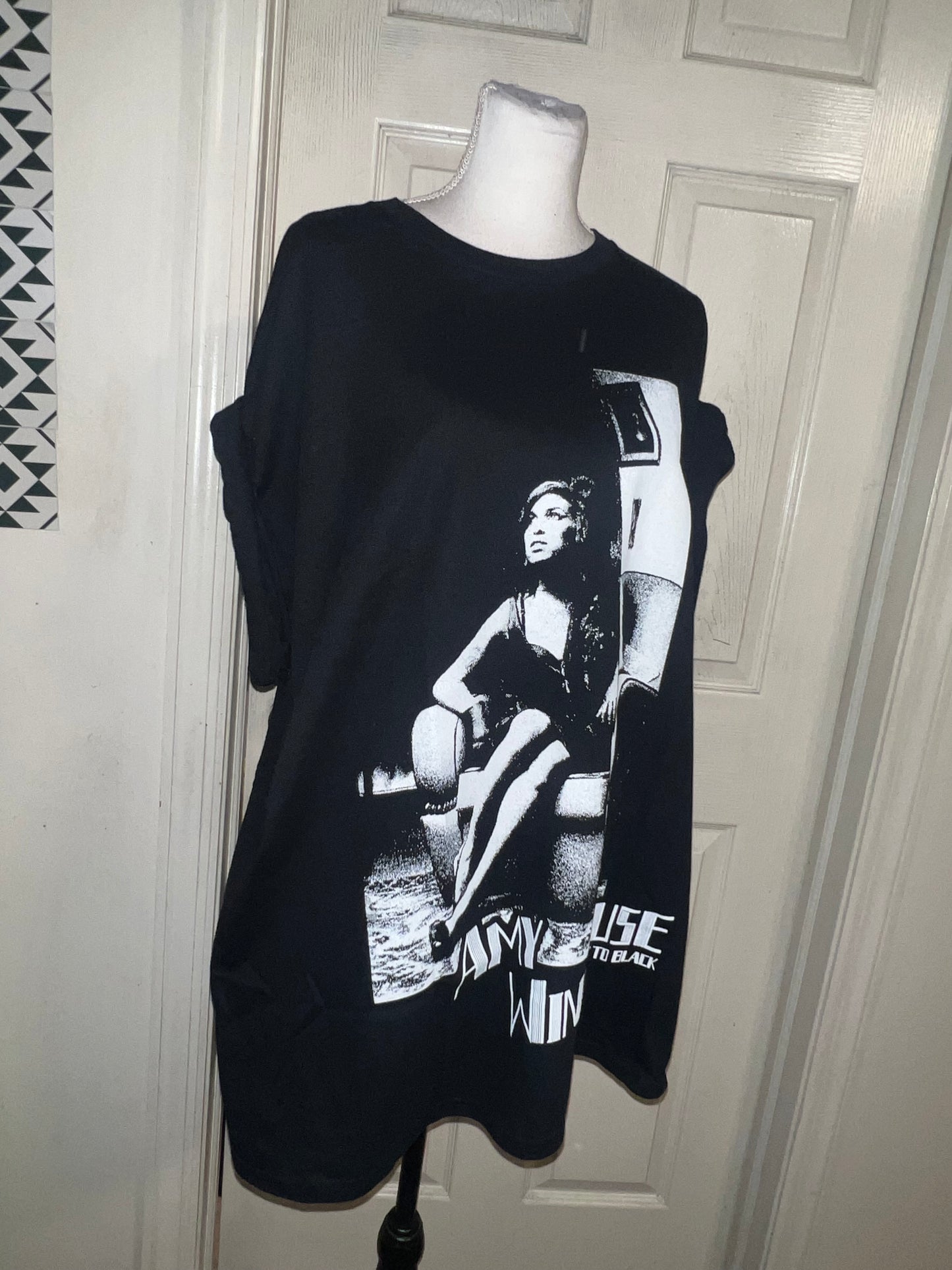 Amy Winehouse Oversized Distressed Tee