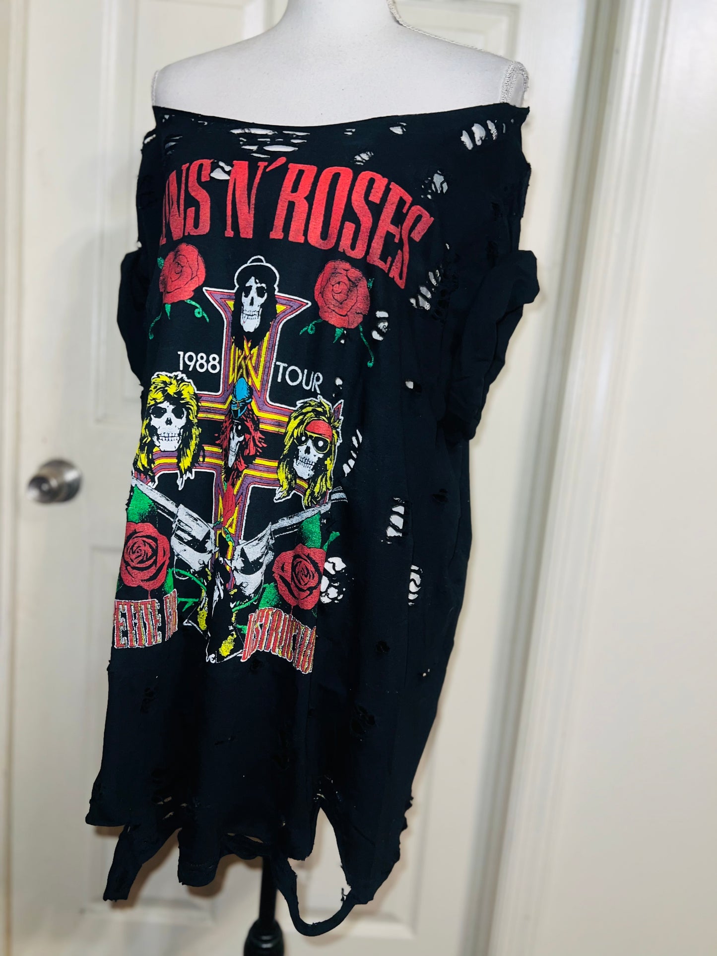 Guns N’ Roses Oversized Distressed Tee