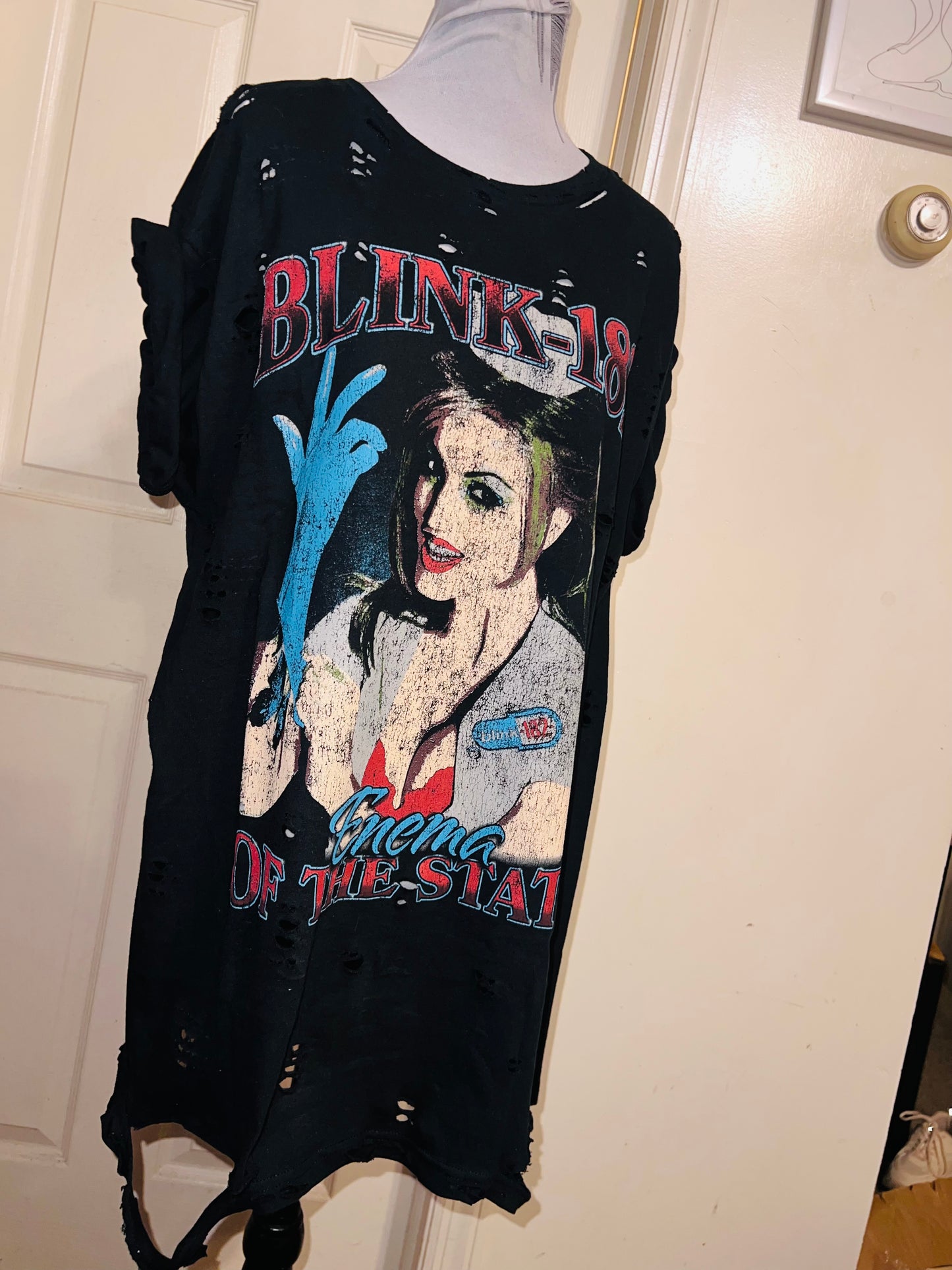 Blink 182 Oversized Distressed Tee