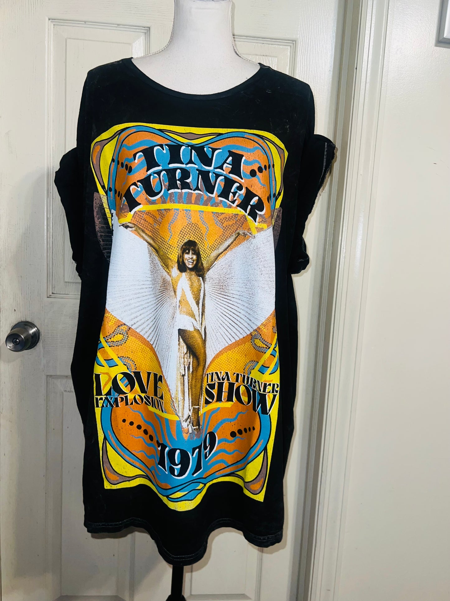 Tina Turner Oversized Distressed Tee