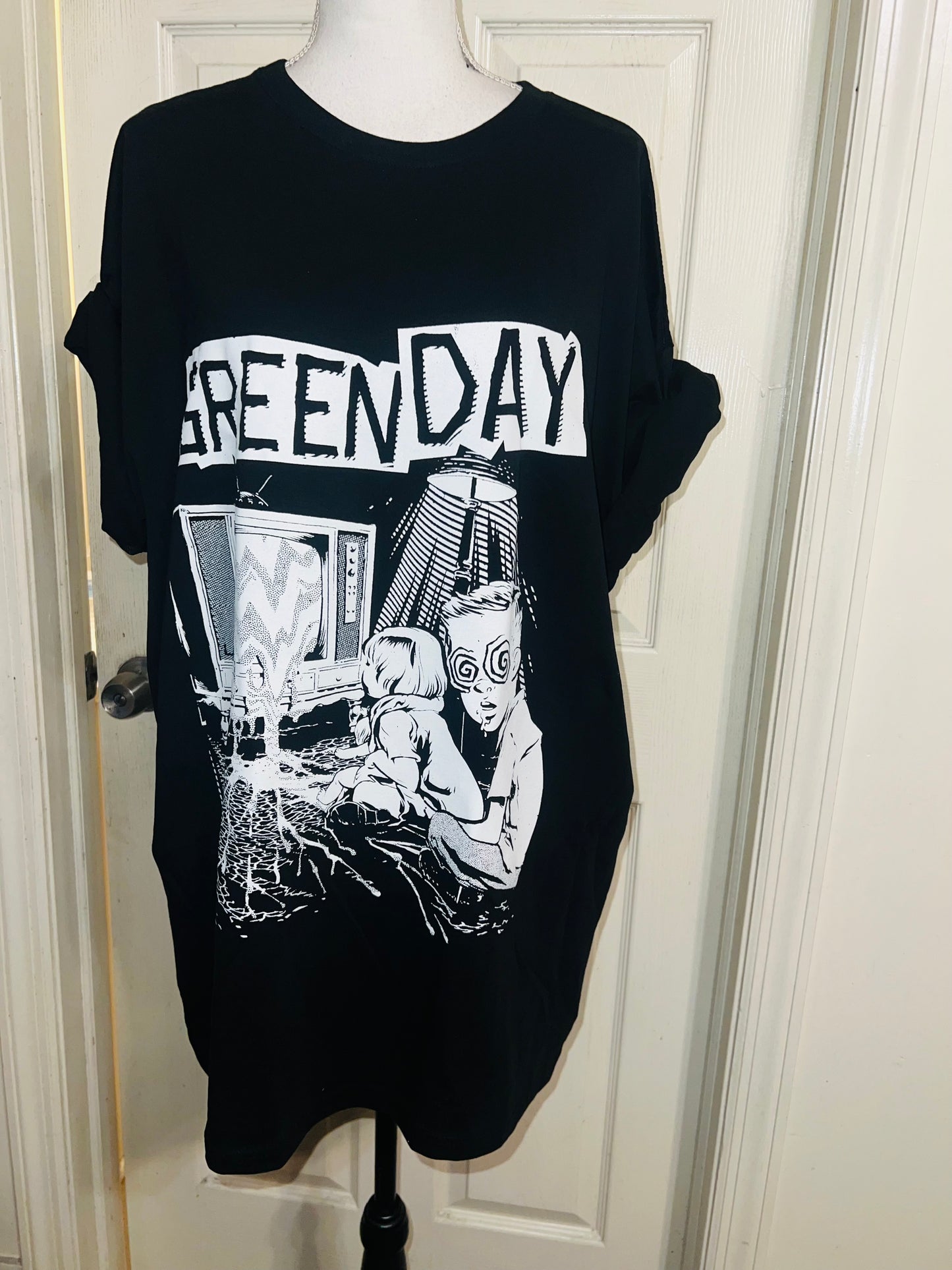 Green Day Oversized Distressed Tee