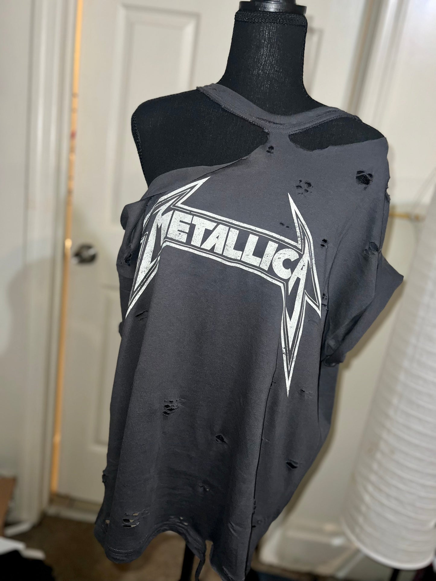 Metallica Oversized Distressed Tee