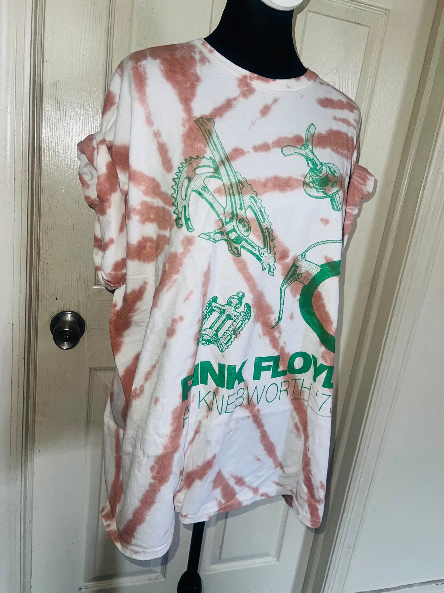 Pink Floyd Oversized Distressed Tee