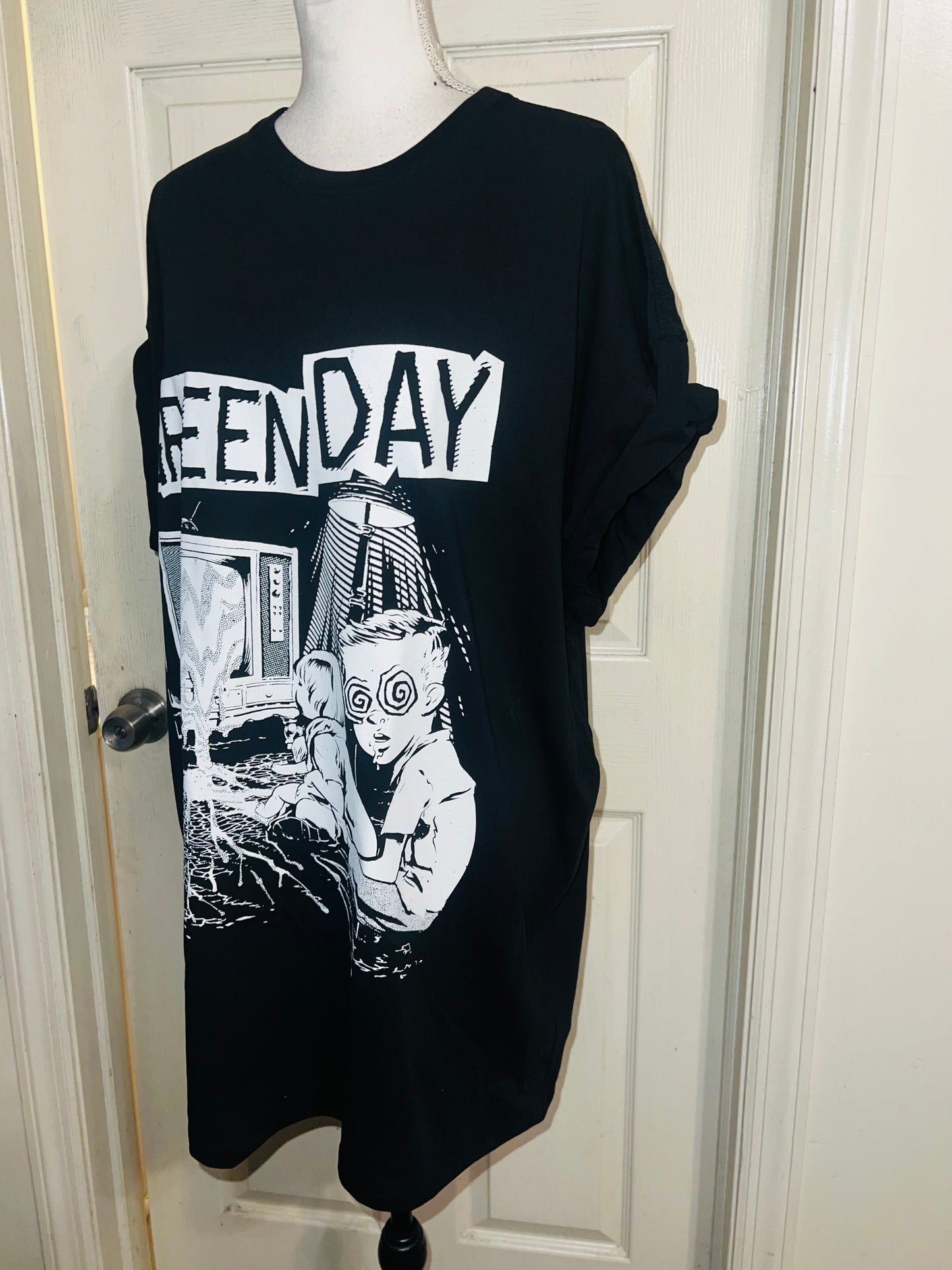 Green Day Oversized Distressed Tee