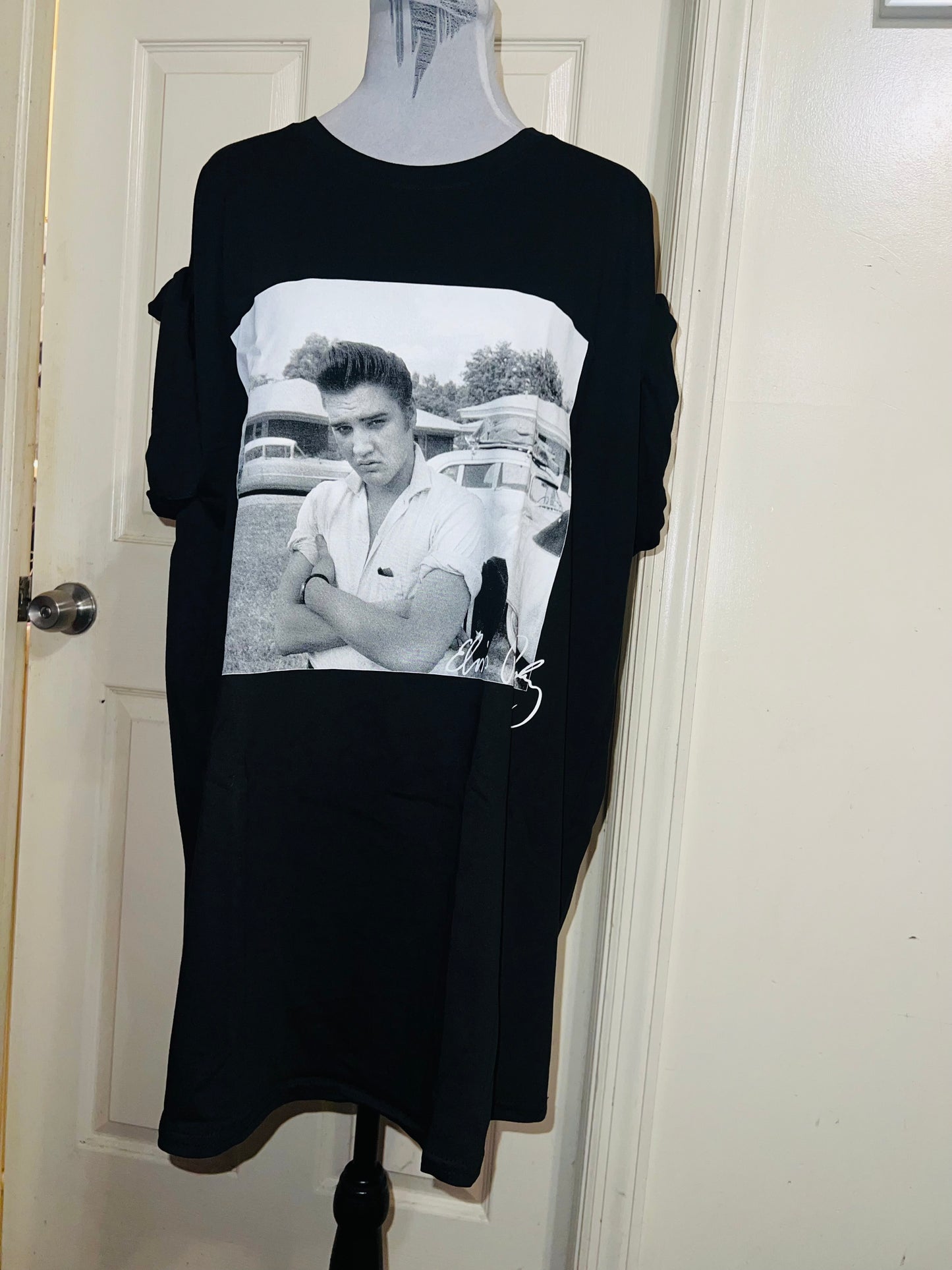 Elvis Presley Oversized Distressed Tee