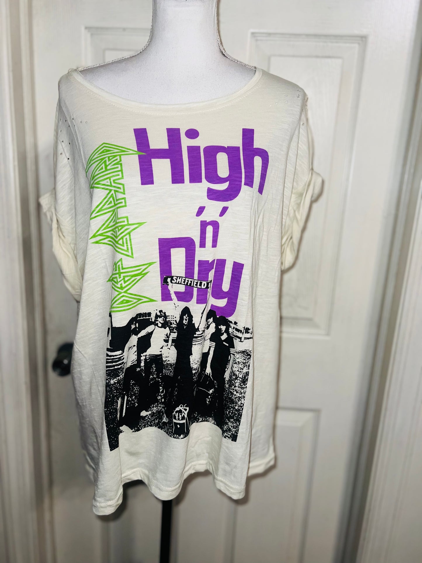 Def Leppard Oversized Distressed Tee