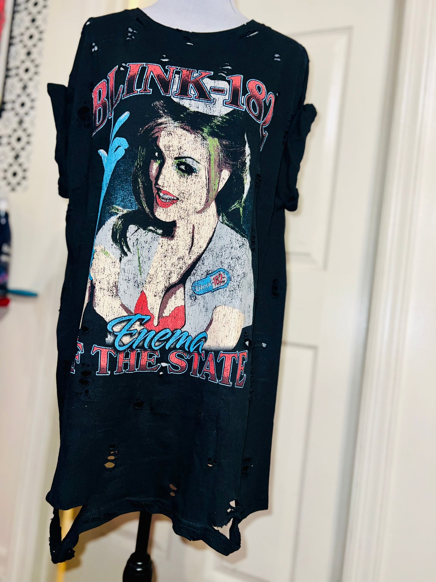 Blink 182 Oversized Distressed Tee