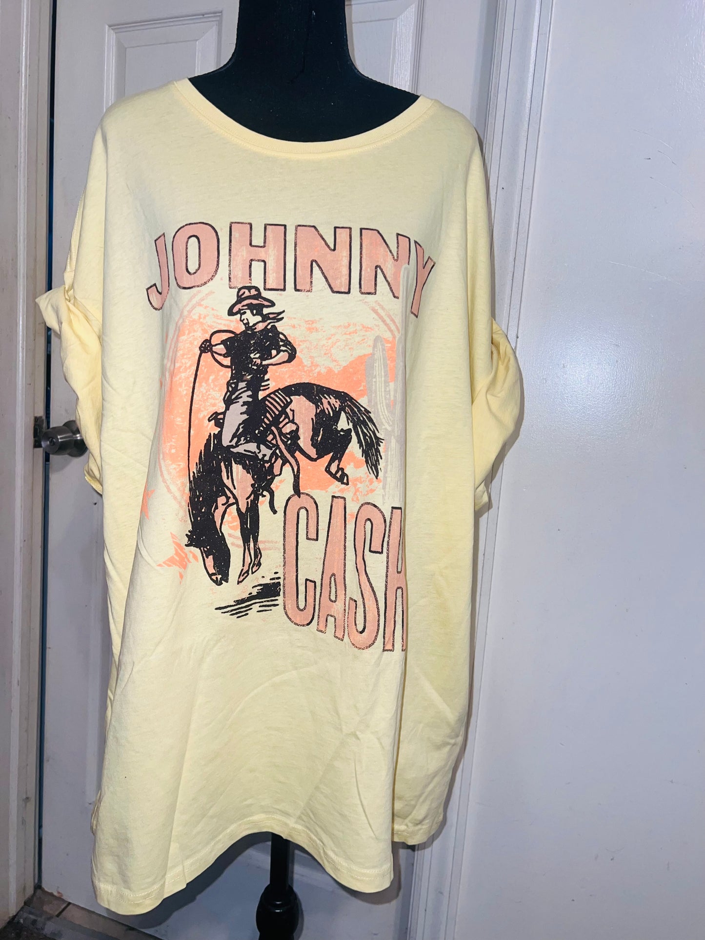 Johnny Cash Oversized Distressed Tee