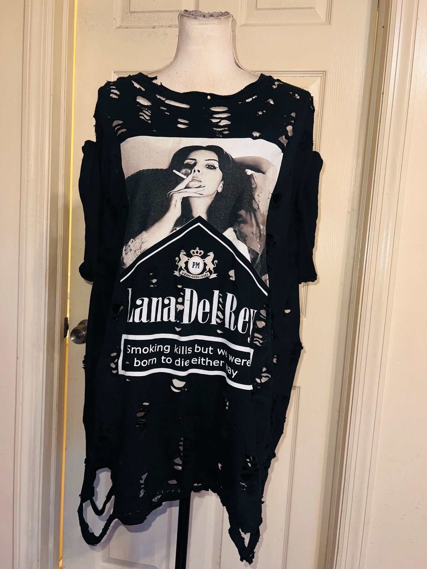 Lana Del Rey Born to Die Oversized Distressed Tee