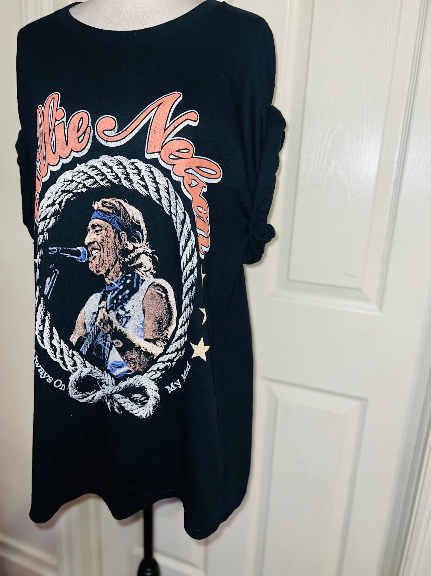 Willie Nelson Oversized Distressed Tee