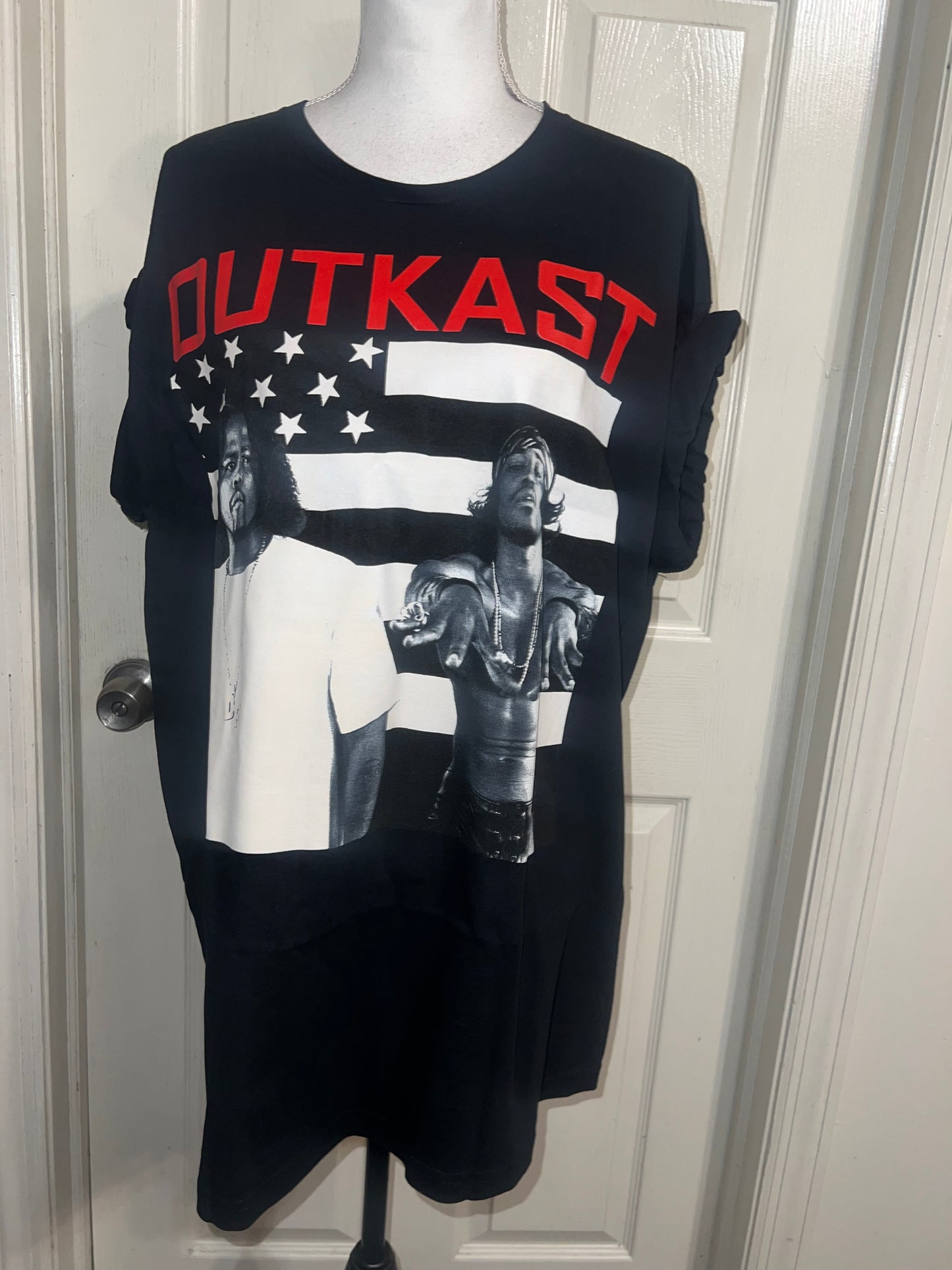 Outkast Oversized Distressed Tee