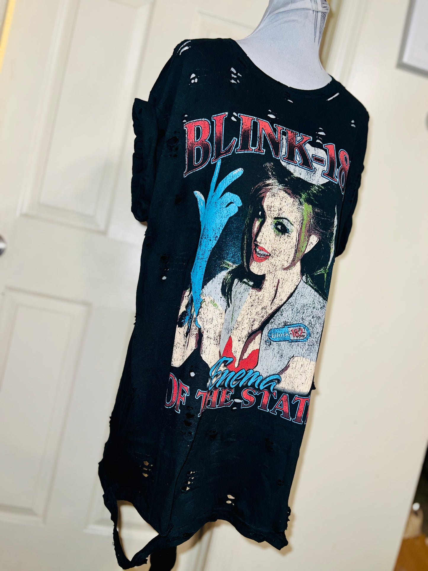 Blink 182 Oversized Distressed Tee
