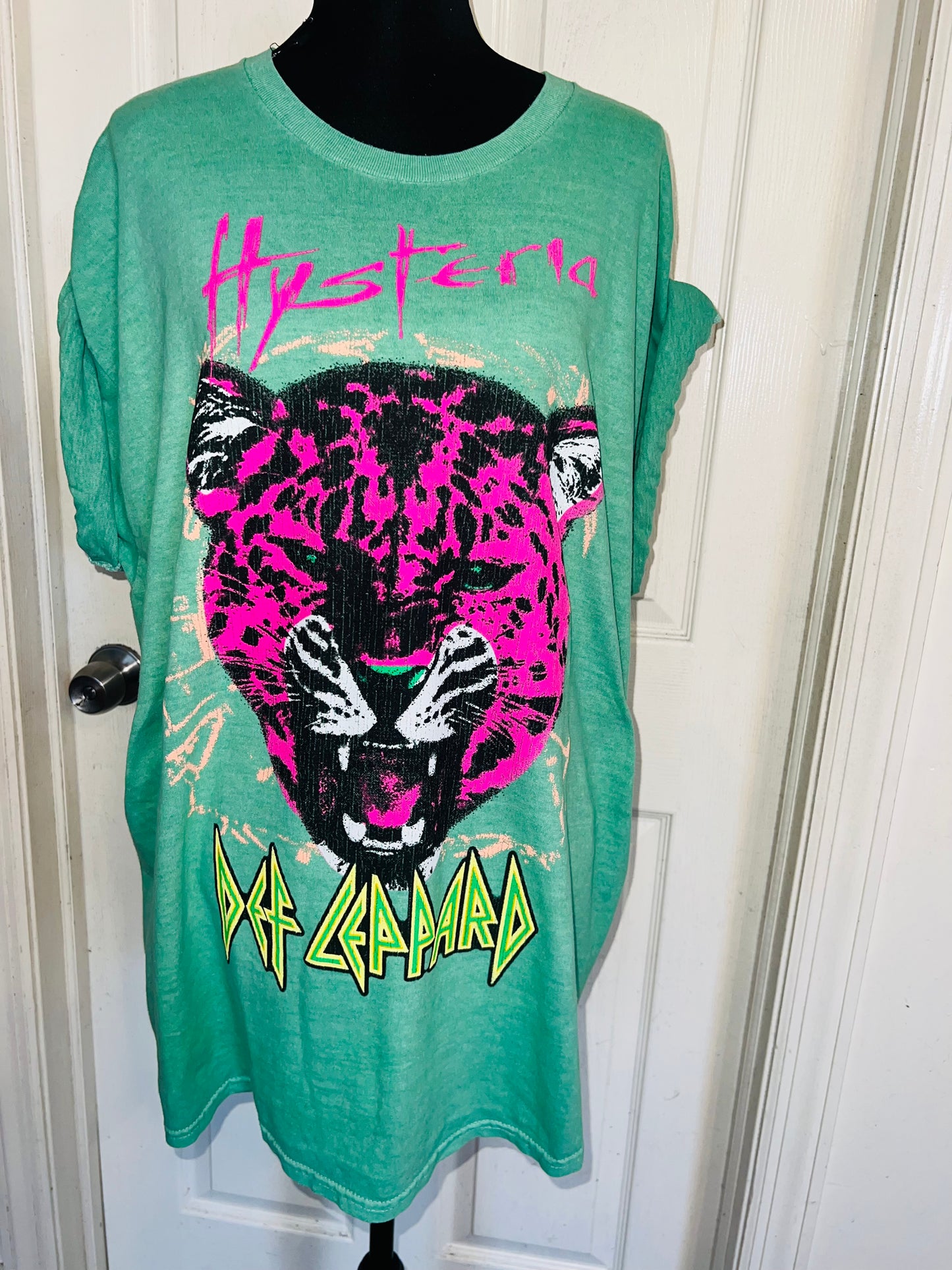 Def Leppard Oversized Distressed Tee