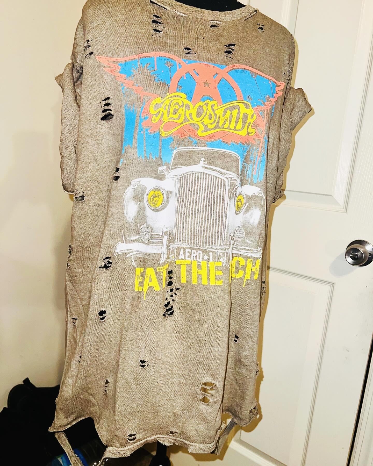 Aerosmith “Eat the Rich” Oversized Distressed Tee