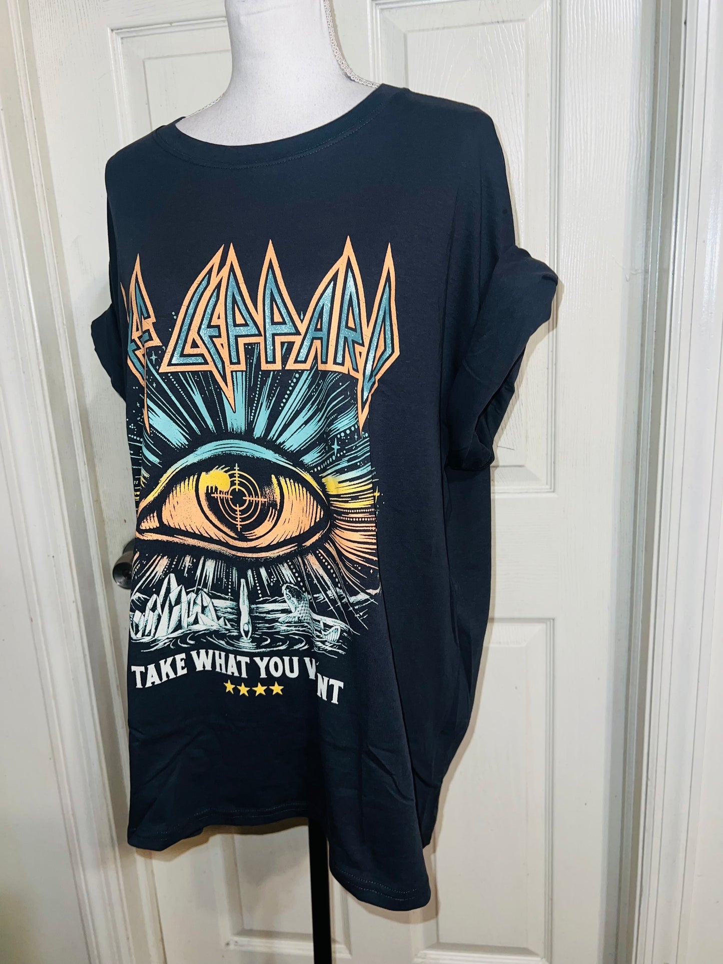 Def Leppard Oversized Distressed Tee