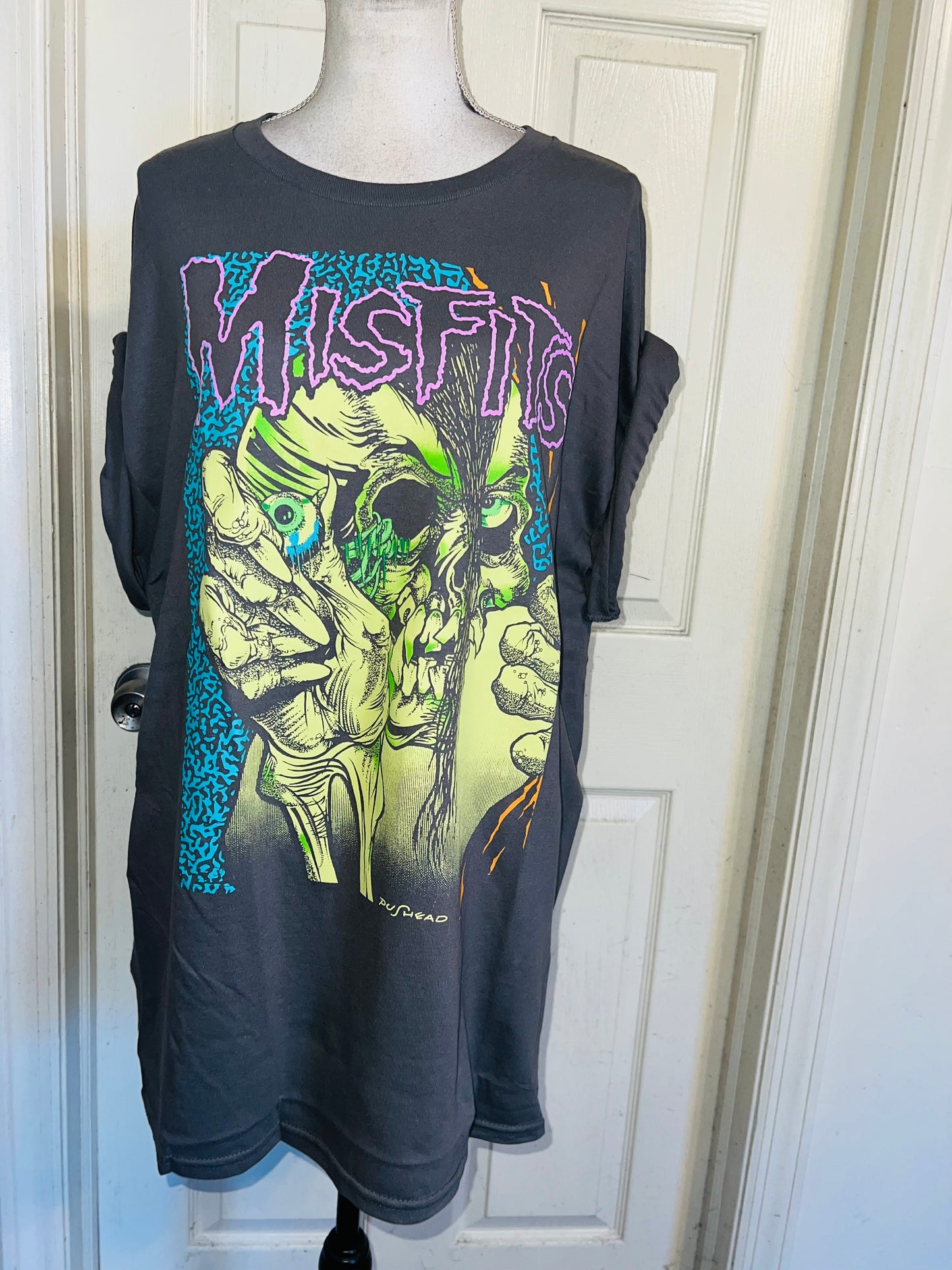 Misfits Oversized Distressed Tee