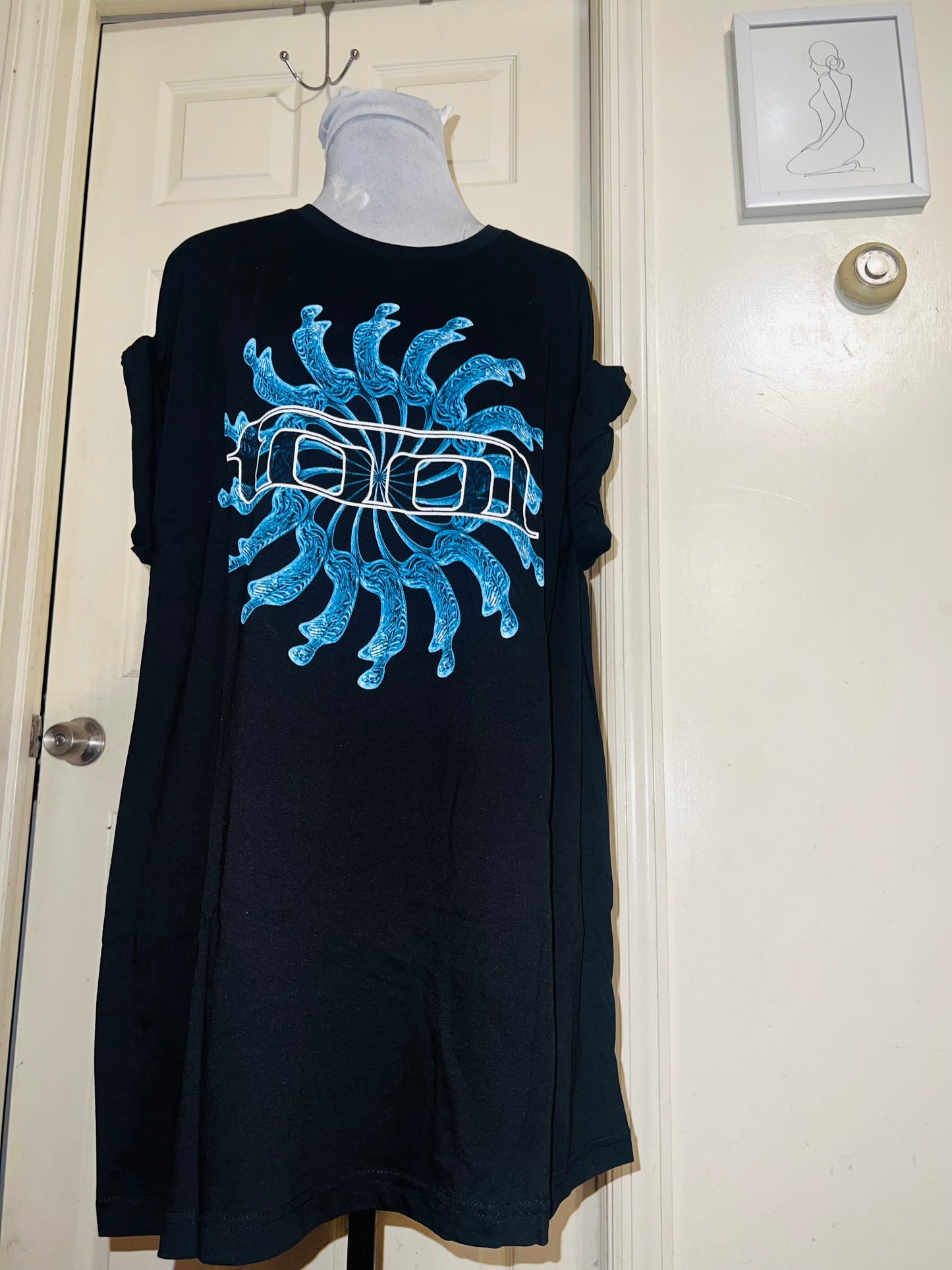 Tool Oversized Distressed Tee
