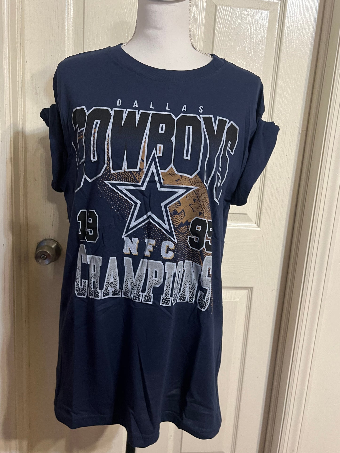 Dallas Cowboys Oversized Distressed Tee