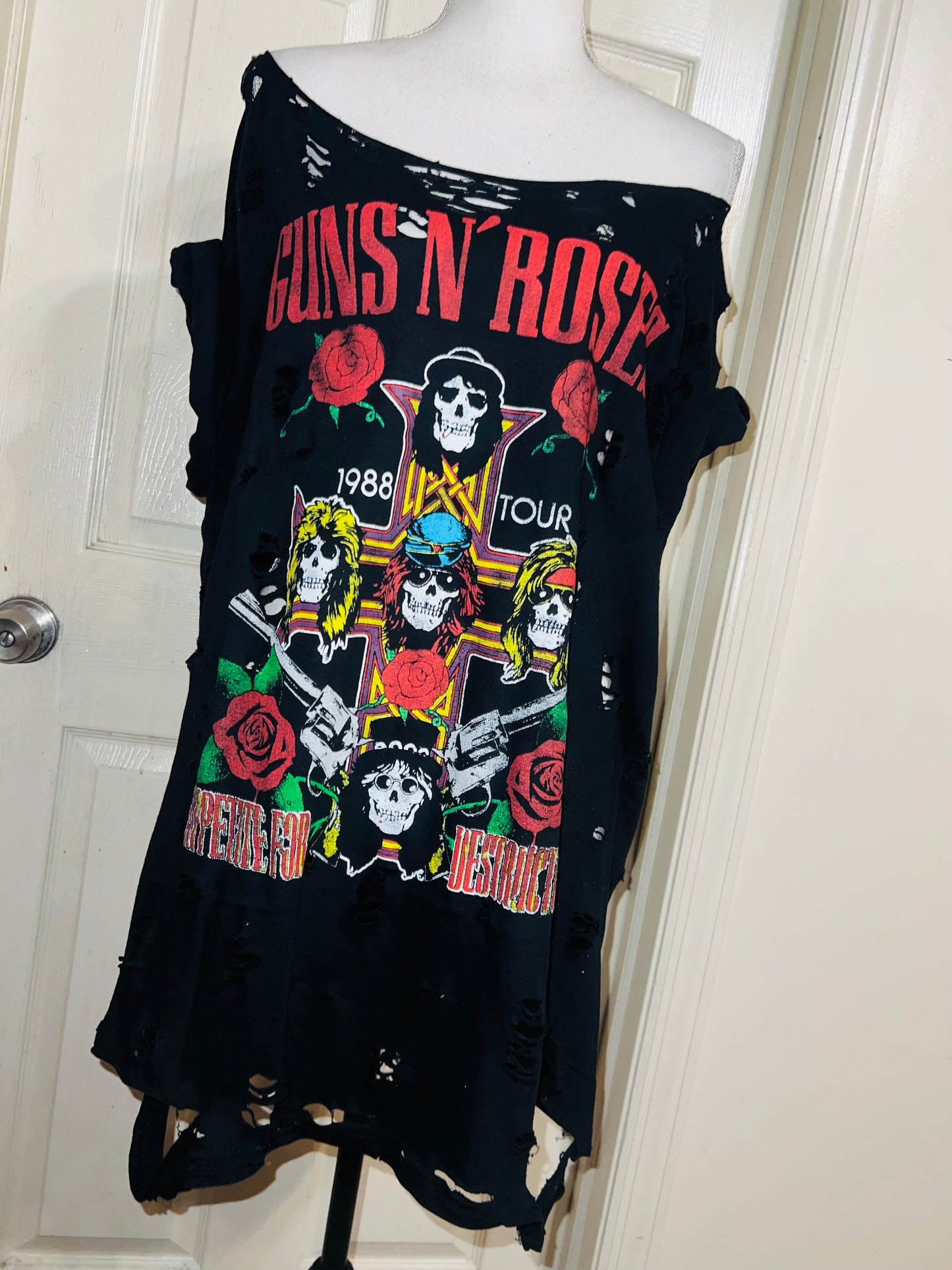 Guns N’ Roses Oversized Distressed Tee