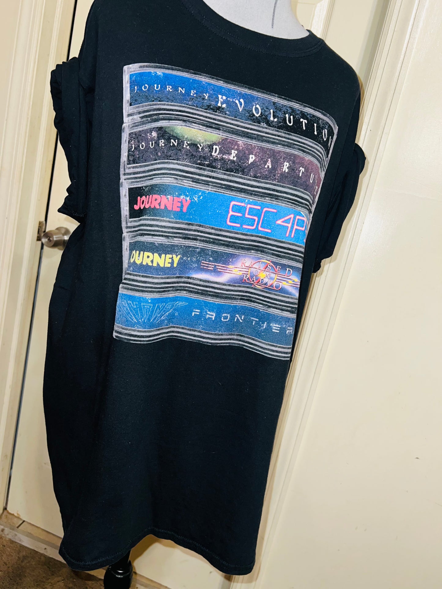 Journey Oversized Distressed Tee
