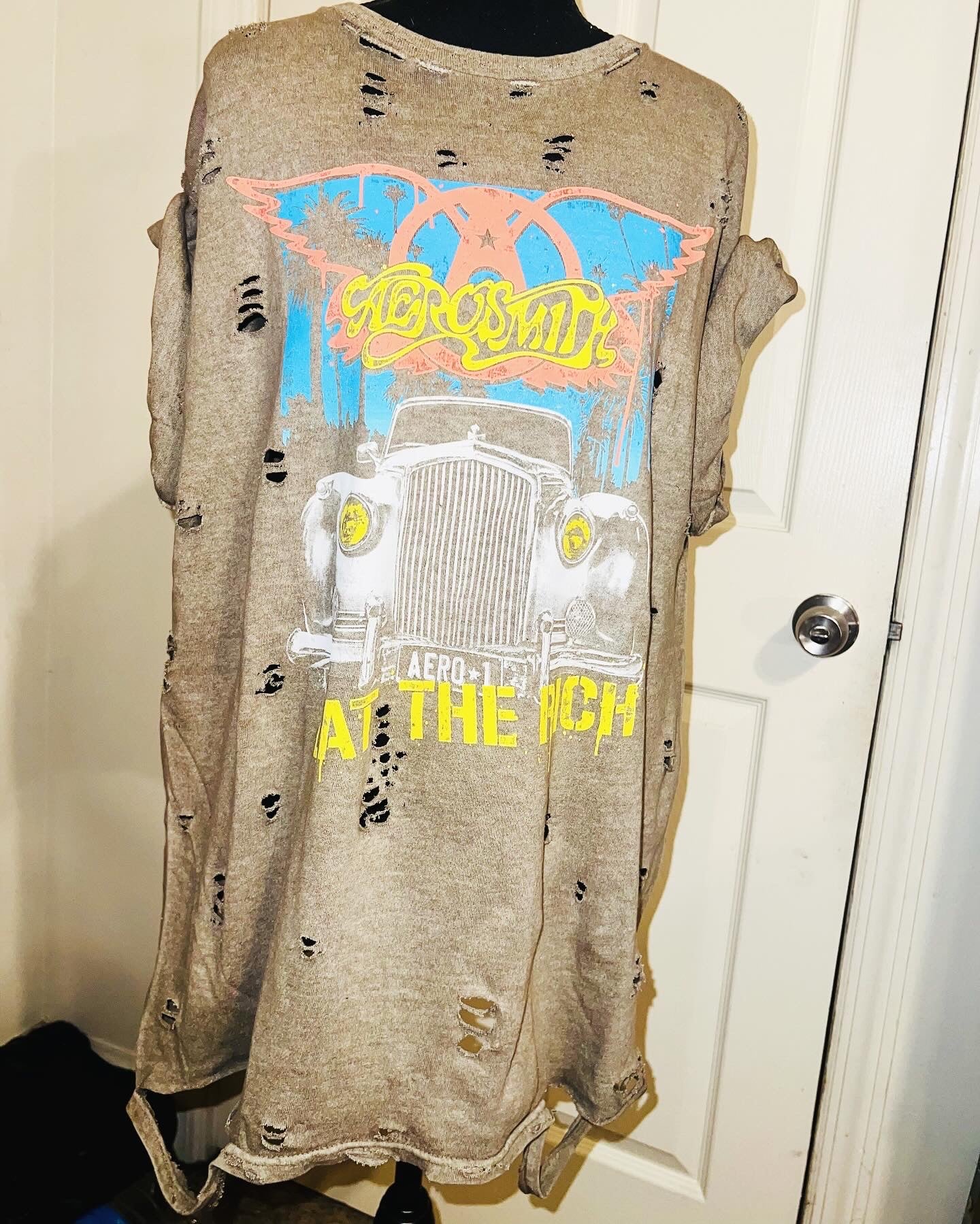 Aerosmith “Eat the Rich” Oversized Distressed Tee