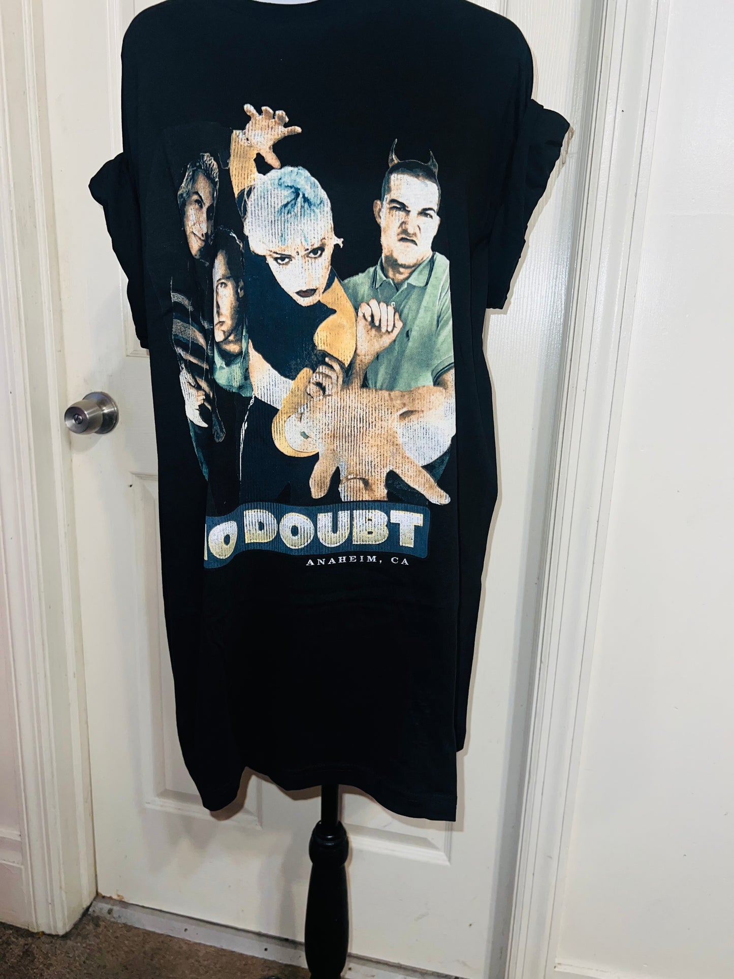 No Doubt Oversized Distressed Tee