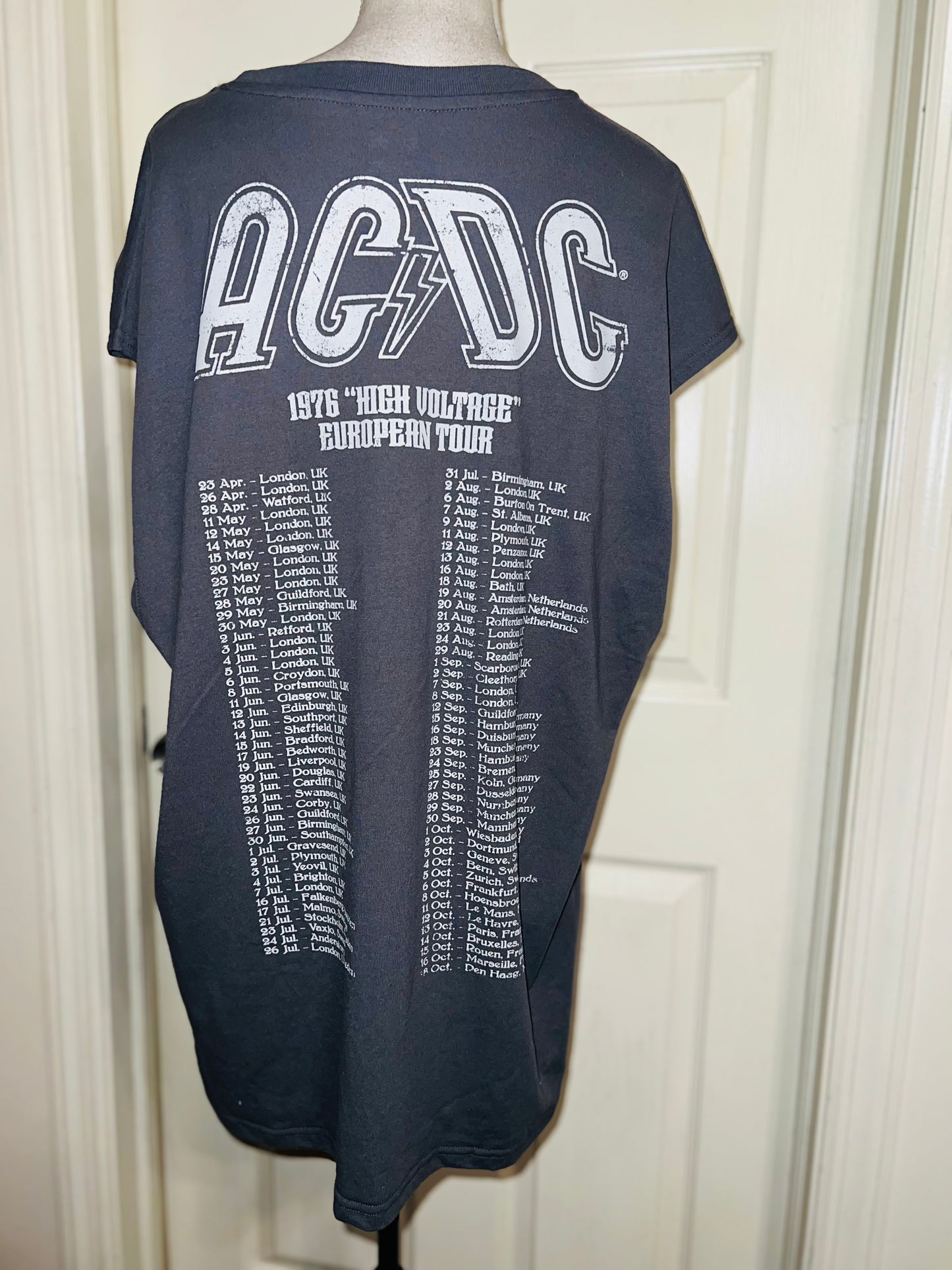 AC/DV Double Sided Oversized Distressed Tank